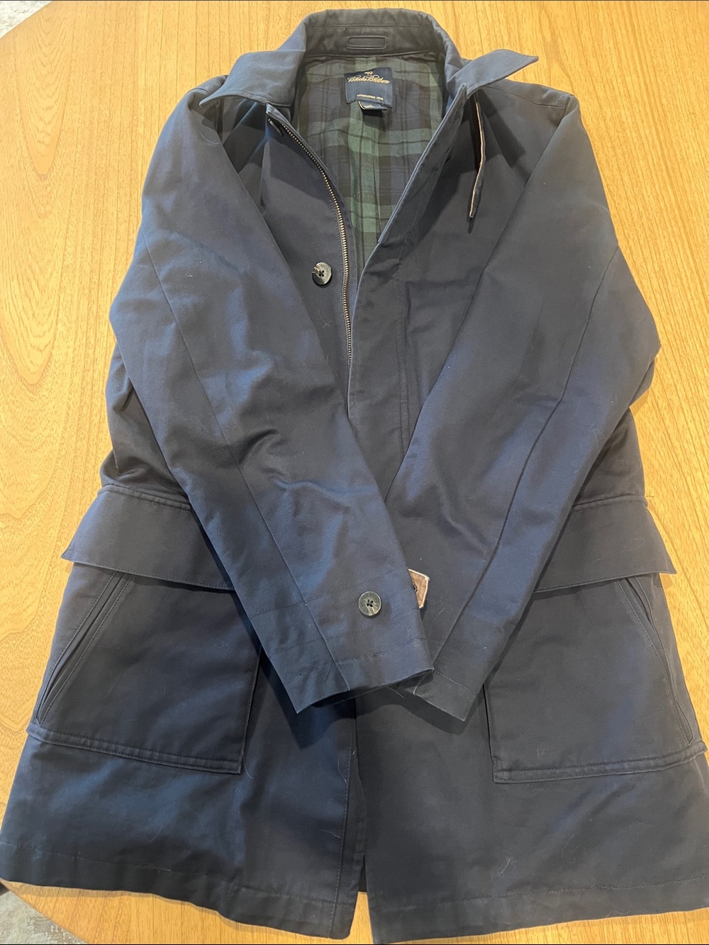 Brooks Brothers Navy Trench Coat with Tartan Lining. Mens Large.